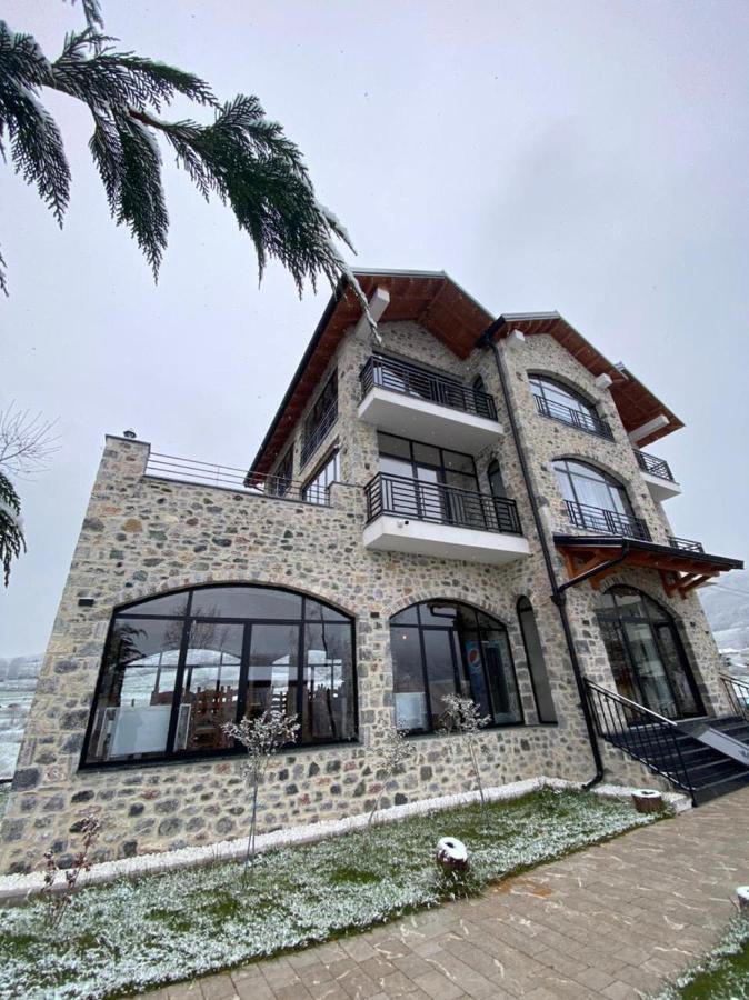 Bujtina Vrenezi Hotel Peshkopi Ngoại thất bức ảnh