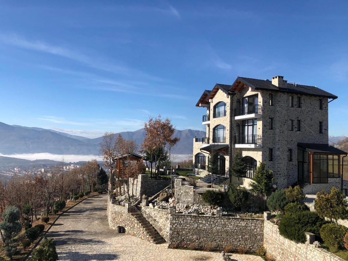 Bujtina Vrenezi Hotel Peshkopi Ngoại thất bức ảnh