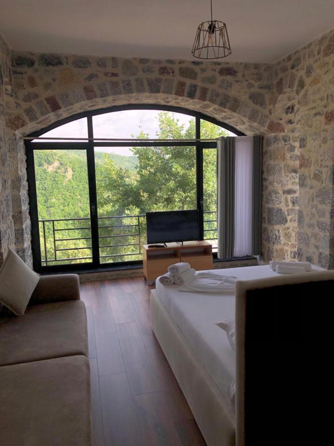 Bujtina Vrenezi Hotel Peshkopi Ngoại thất bức ảnh