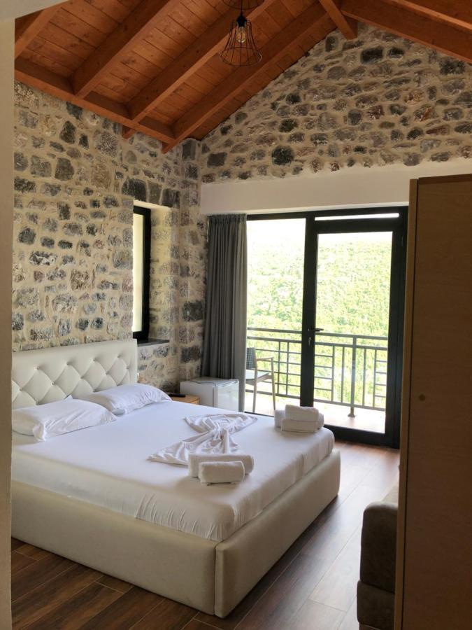 Bujtina Vrenezi Hotel Peshkopi Ngoại thất bức ảnh